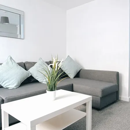 Sutton Mews * Leeds (West Yorkshire)